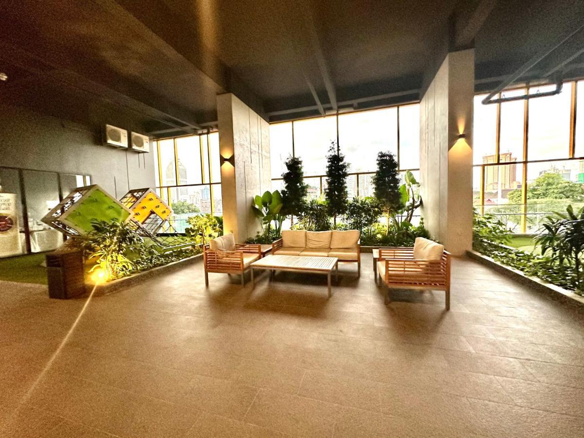 Millennium Suite At Opus Residence Куала-Лумпур Экстерьер фото